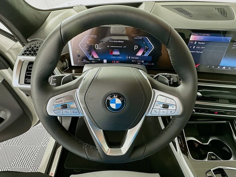 2026 BMW X7 - Image 10
