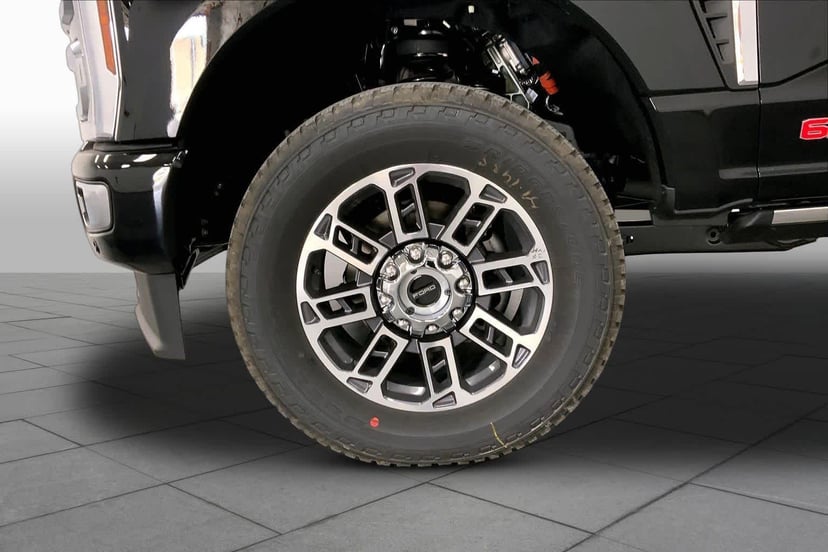 2026 Ford Super Duty - Image 9