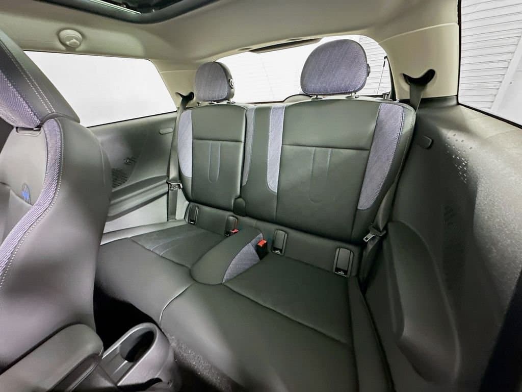 2025 MINI COOPER - Image 18