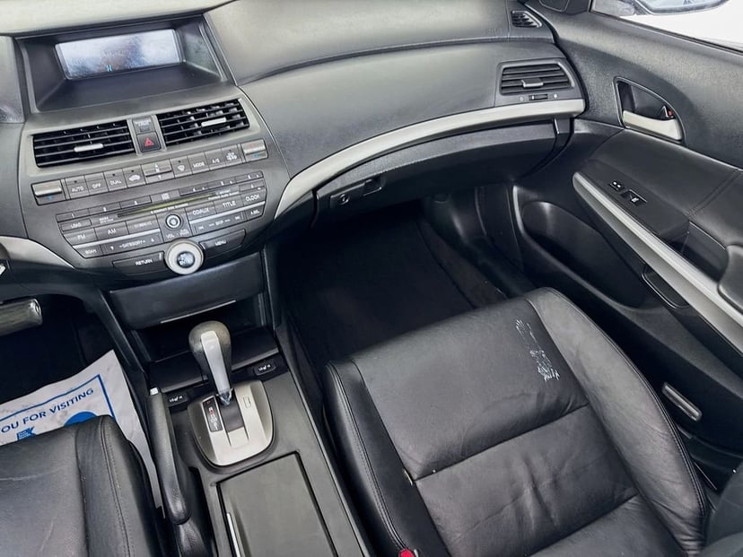 2009 Honda Accord - Image 25