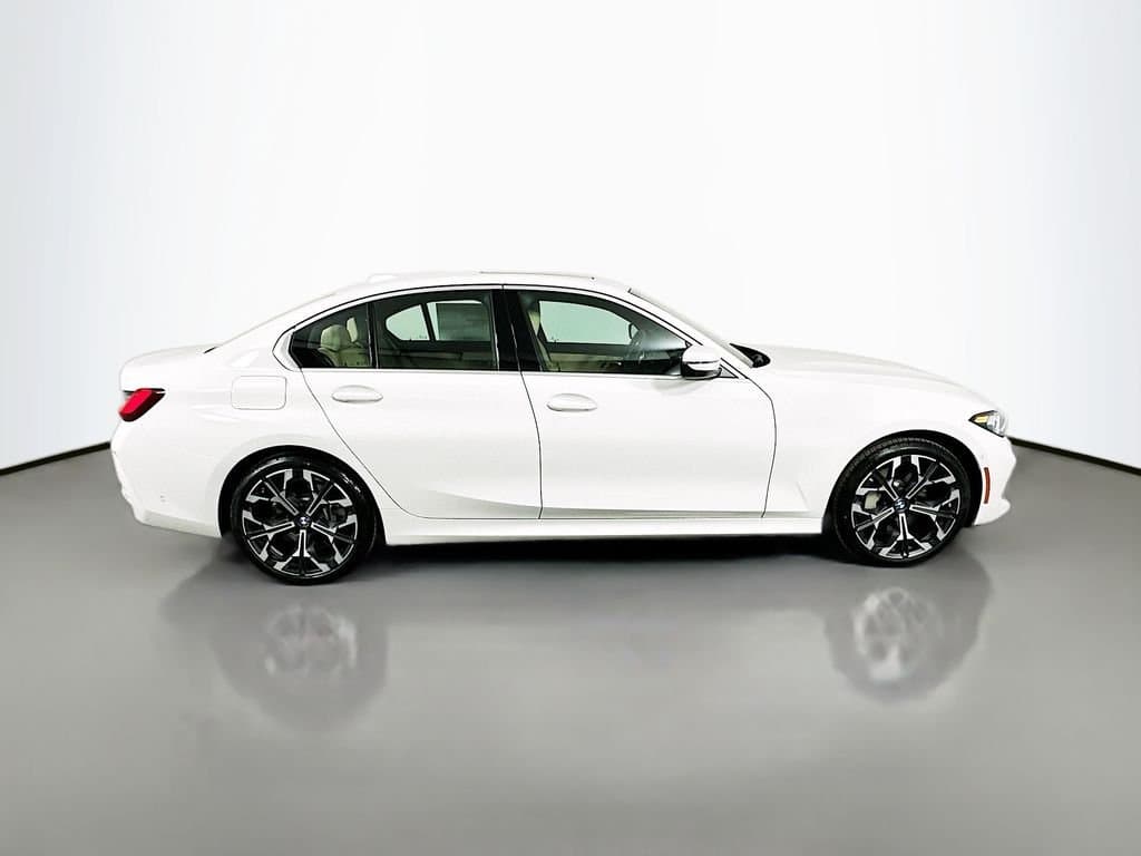 2026 BMW 3 Series - Image 4