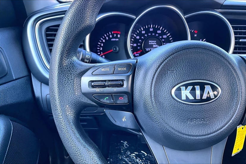 2015 Kia Optima - Image 23