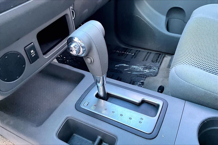 2015 Nissan Frontier - Image 16
