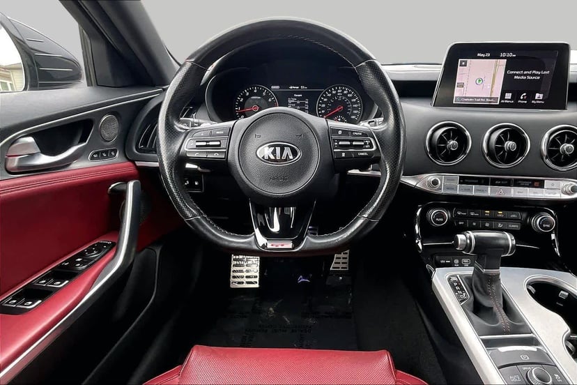 2019 Kia Stinger - Image 6