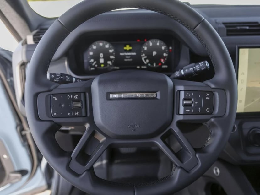 2026 Land Rover Defender 110 - Image 18