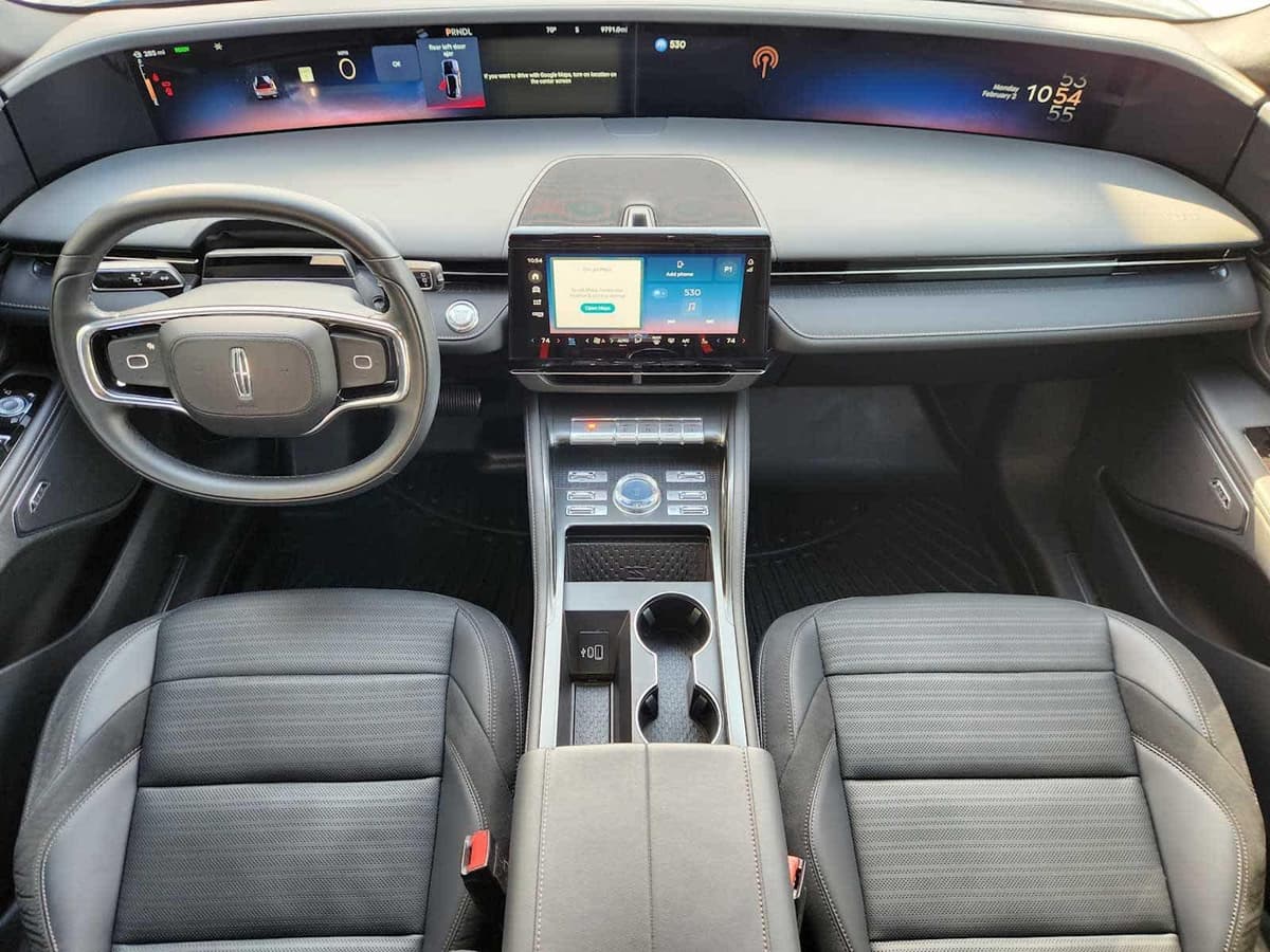 2025 Lincoln Nautilus - Image 24