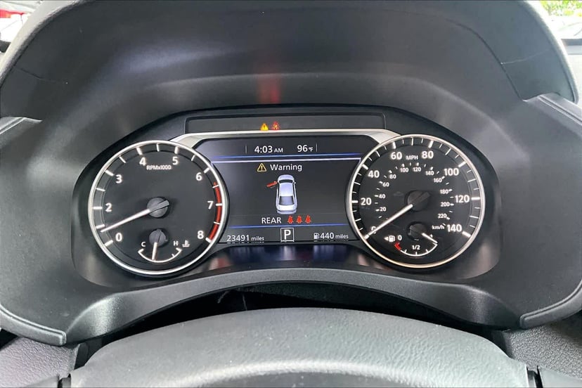 2025 Nissan Altima - Image 25
