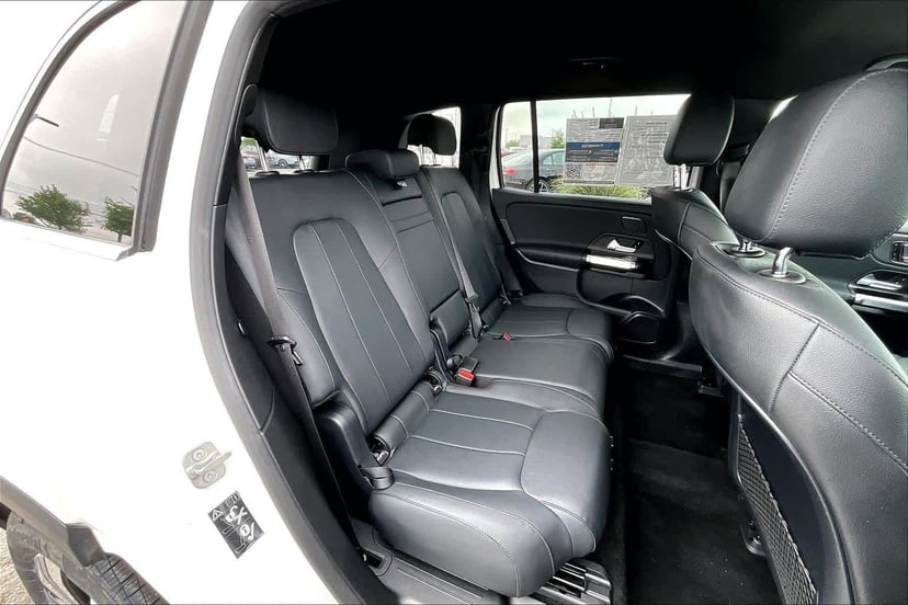 2023 Mercedes-Benz EQB 300 - Image 19