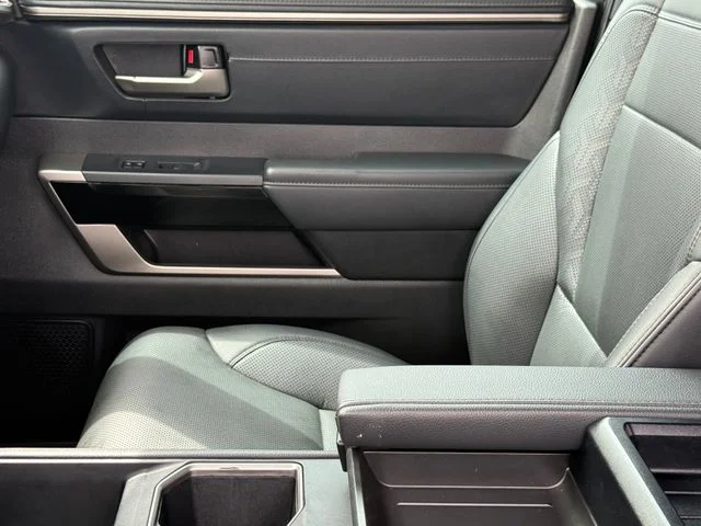 2025 Toyota Tundra - Image 12
