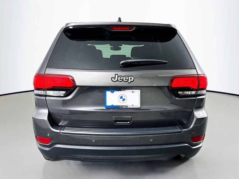 2017 Jeep Grand Cherokee - Image 6