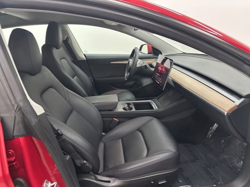2023 Tesla Model 3 - Image 26