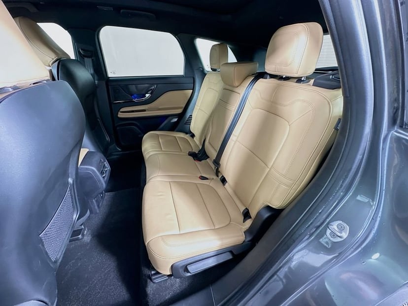 2022 Lincoln Corsair - Image 25
