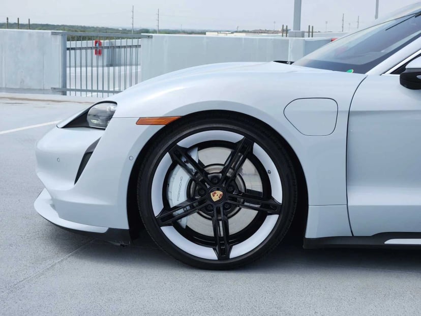 2023 Porsche Taycan - Image 9