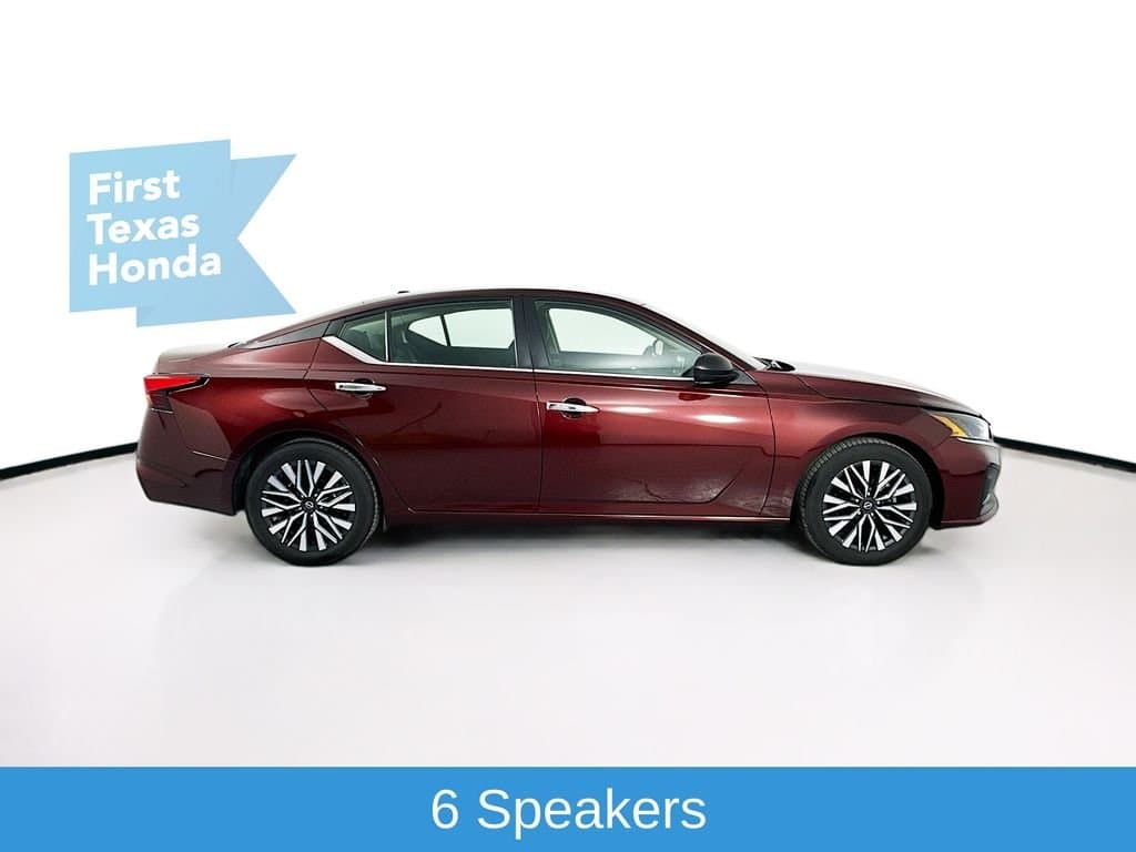 2024 NISSAN Altima - Image 9