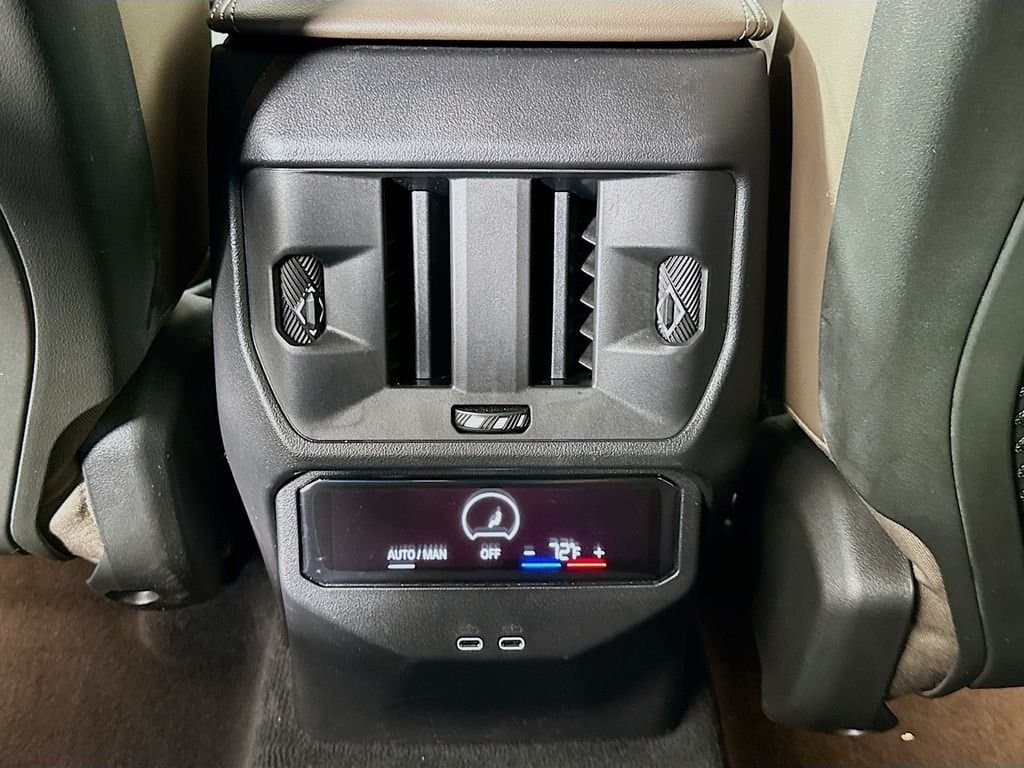 2025 BMW X3 - Image 24