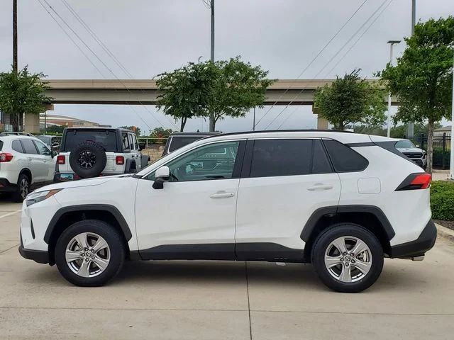 2025 Toyota RAV4 - Image 6