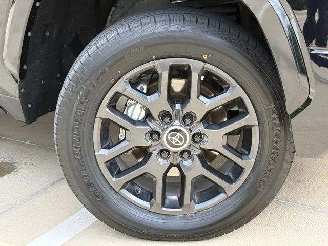 2024 Toyota Tundra Hybrid - Image 2