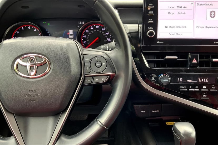 2023 Toyota Camry - Image 24