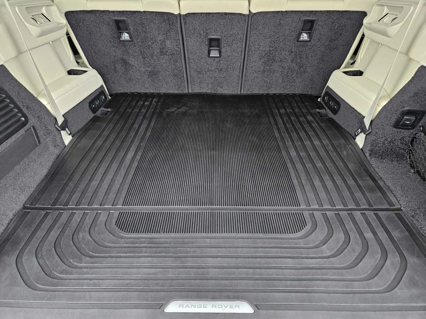 2023 Land Rover Range Rover - Image 30