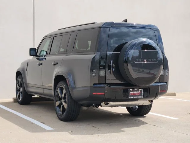 2026 Land Rover Defender 130 - Image 5