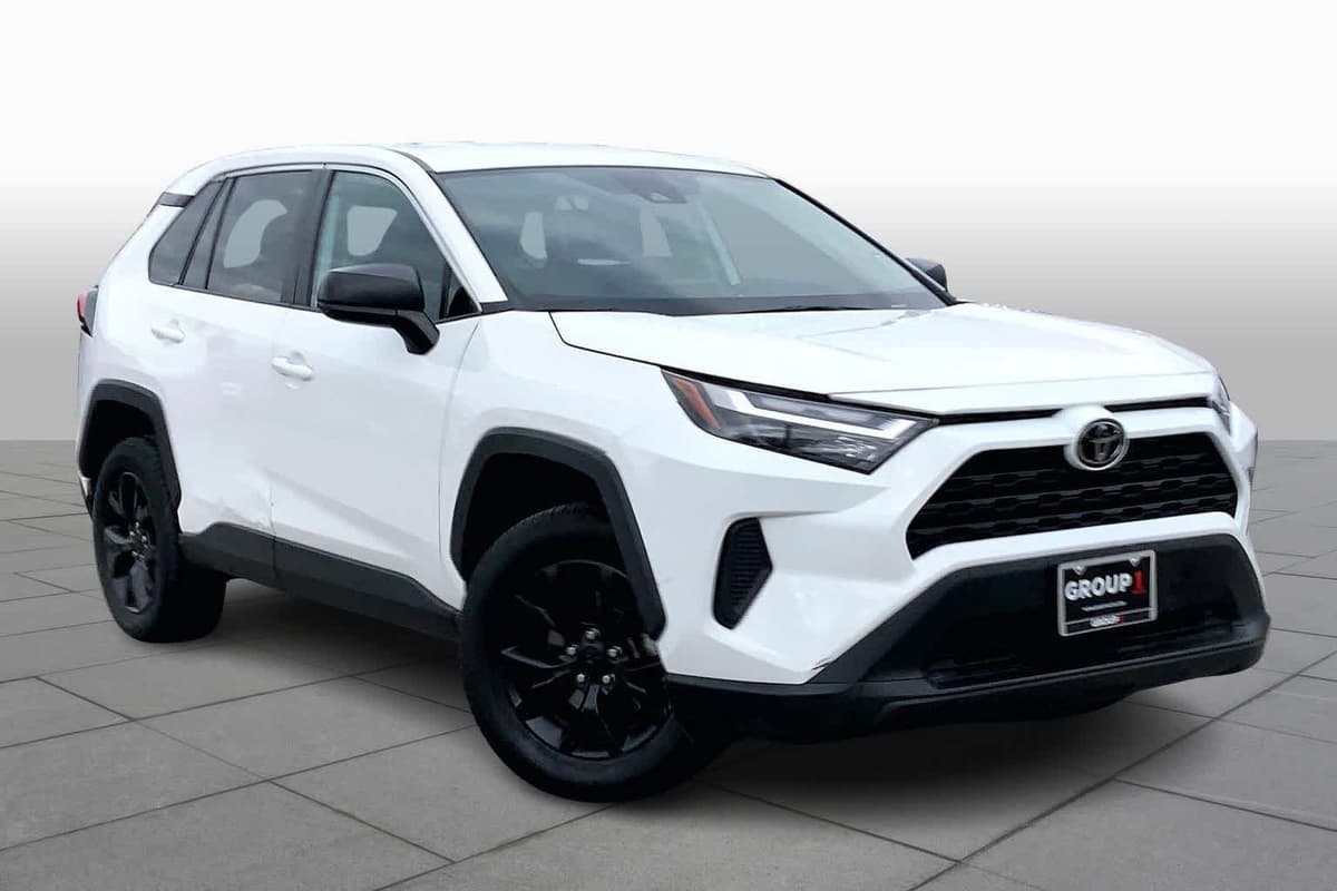 2023 Toyota RAV4 - Image 3