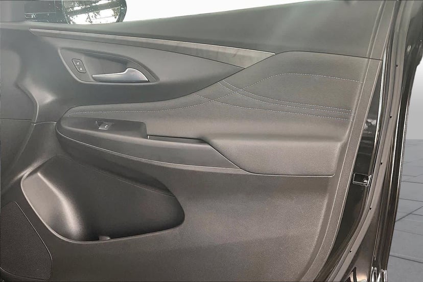 2024 Buick Envista - Image 23