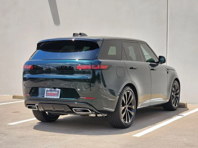 2026 Land Rover Range Rover Sport - Image 7