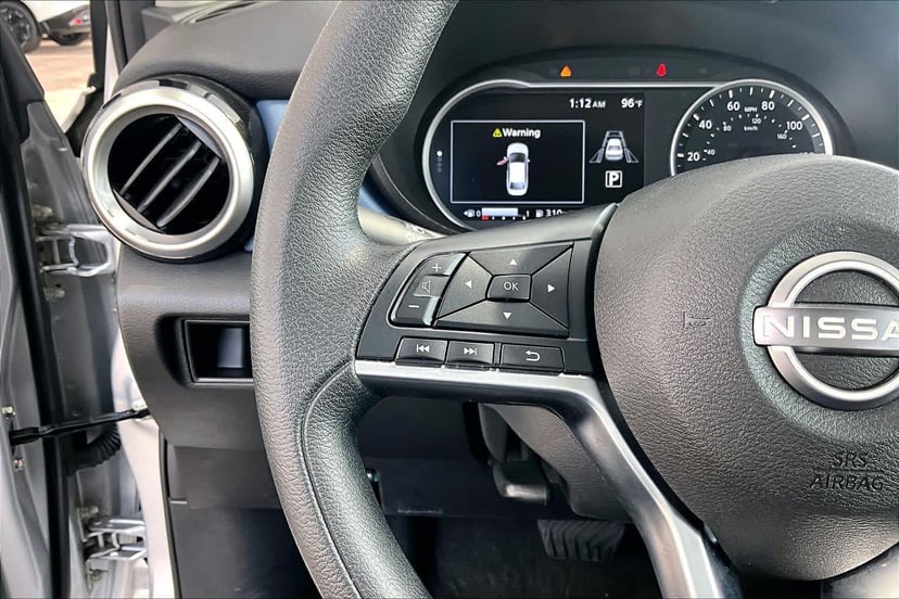 2025 Nissan Versa - Image 23