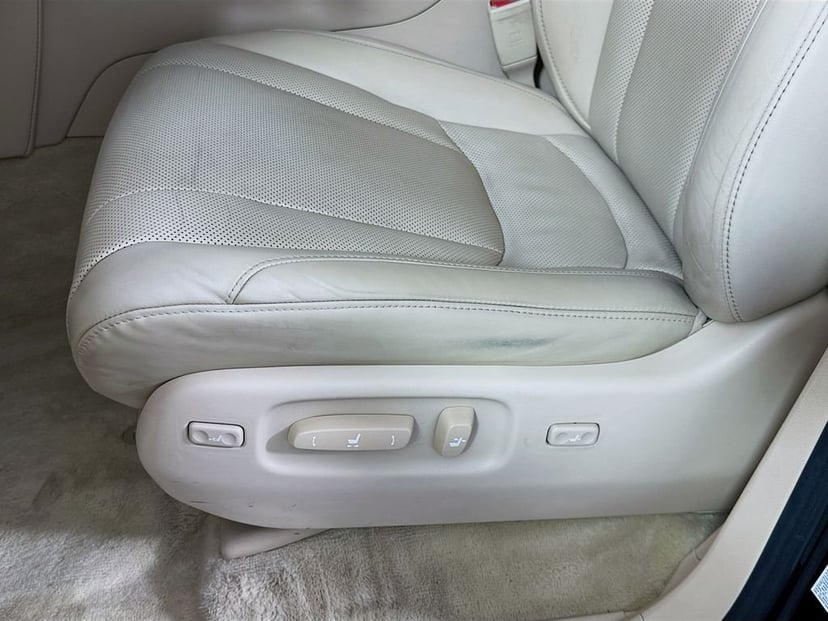 2018 Lexus LX - Image 20