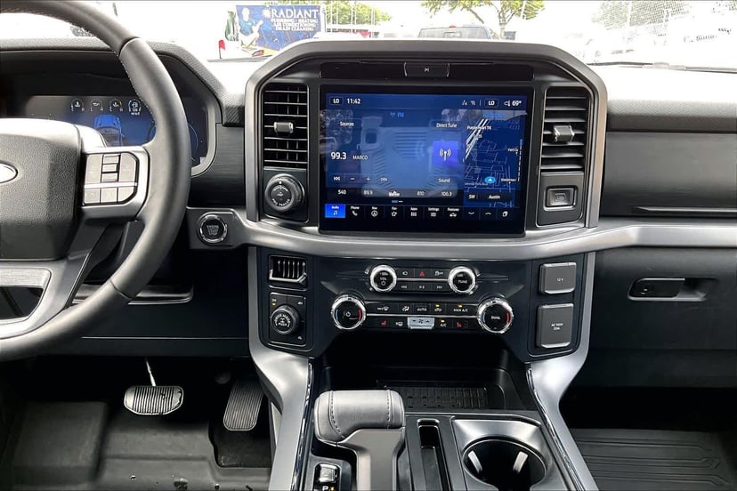 2025 Ford F-150 - Image 10