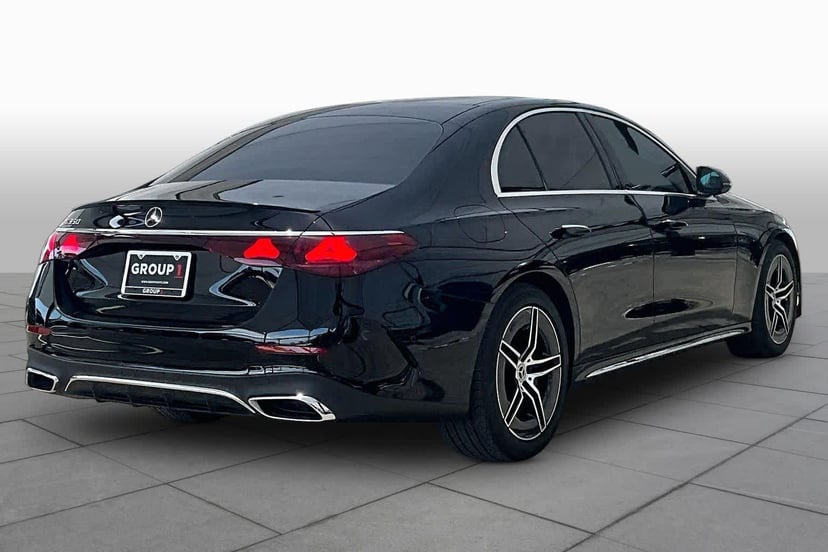 2026 Mercedes-Benz E 350 - Image 13