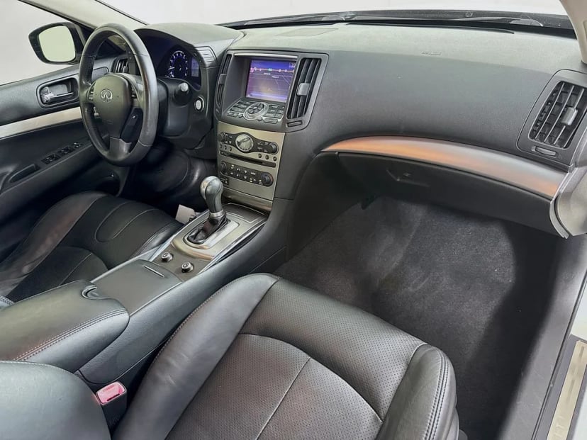 2013 INFINITI G37 - Image 37