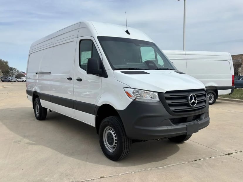 2025 Mercedes-Benz Sprinter 2500 - Image 6