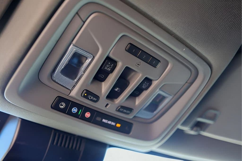 2023 GMC Sierra 1500 - Image 23