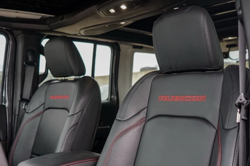 2025 Jeep Wrangler - Image 15