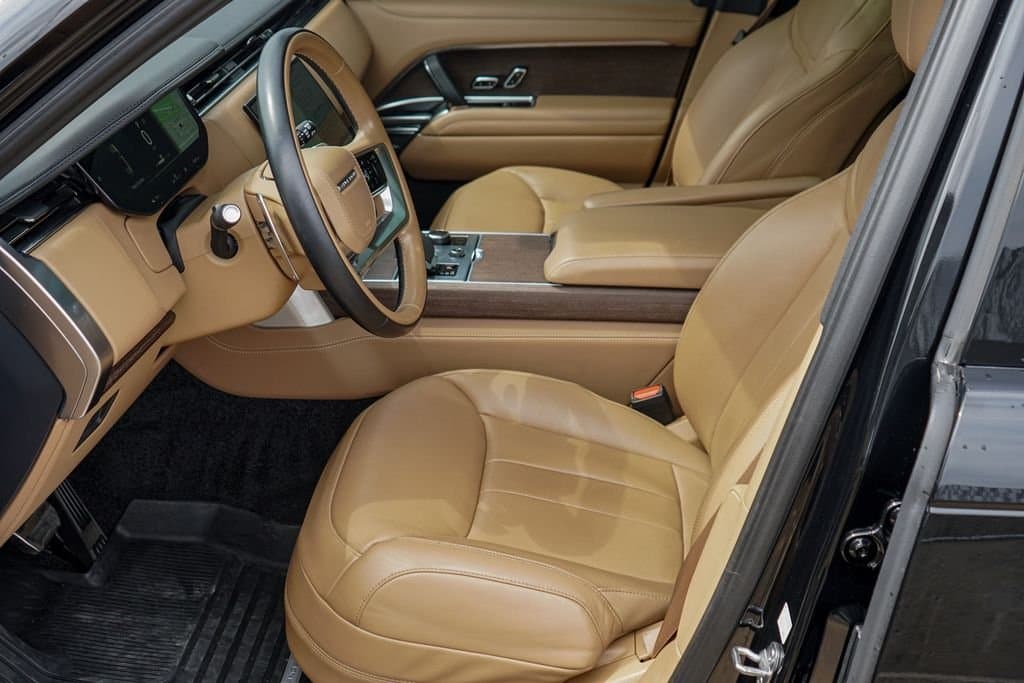 2020 Land Rover Range Rover Velar - Image 13