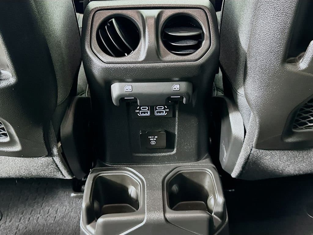 2025 Jeep Wrangler - Image 24