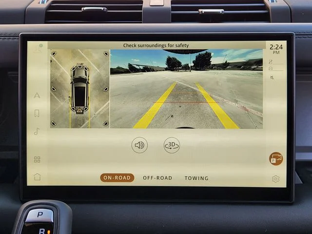 2025 Land Rover Defender 130 - Image 13