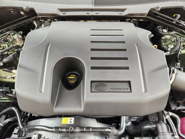 2026 Land Rover Defender 110 - Image 21