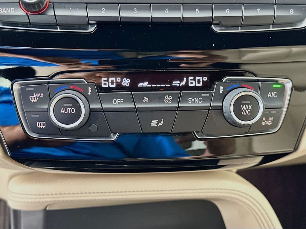 2017 BMW X1 - Image 15