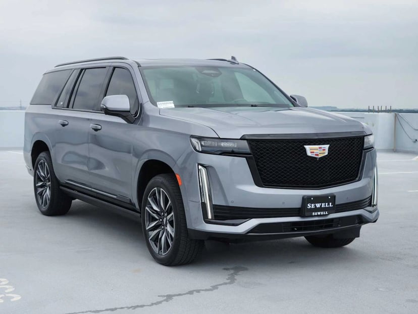 2022 Cadillac Escalade ESV - Image 3