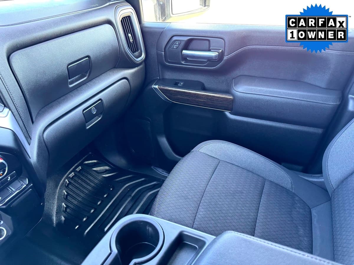 2023 GMC Sierra 2500HD - Image 29