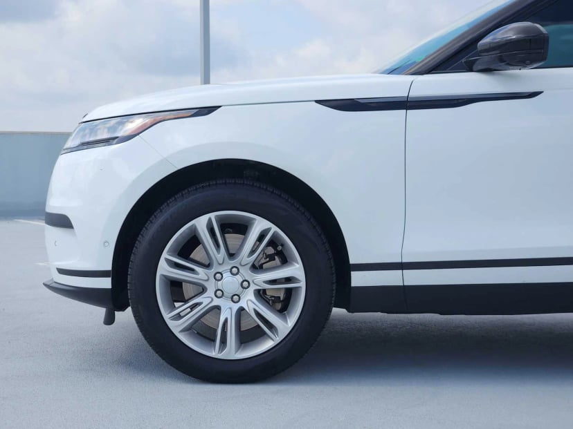 2026 Land Rover Range Rover Velar - Image 9