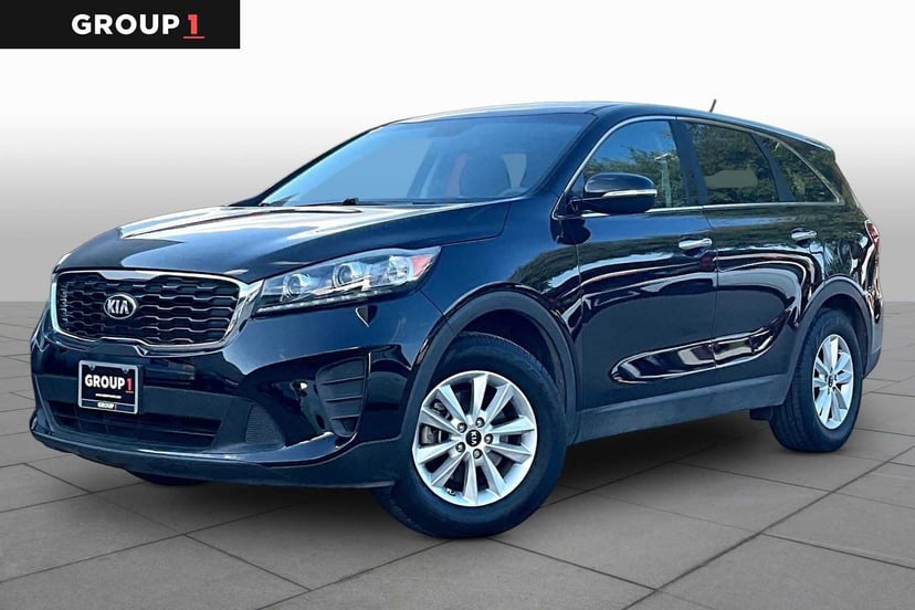 2019 Kia Sorento - Image 1