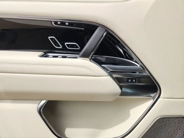 2026 Land Rover Range Rover - Image 16