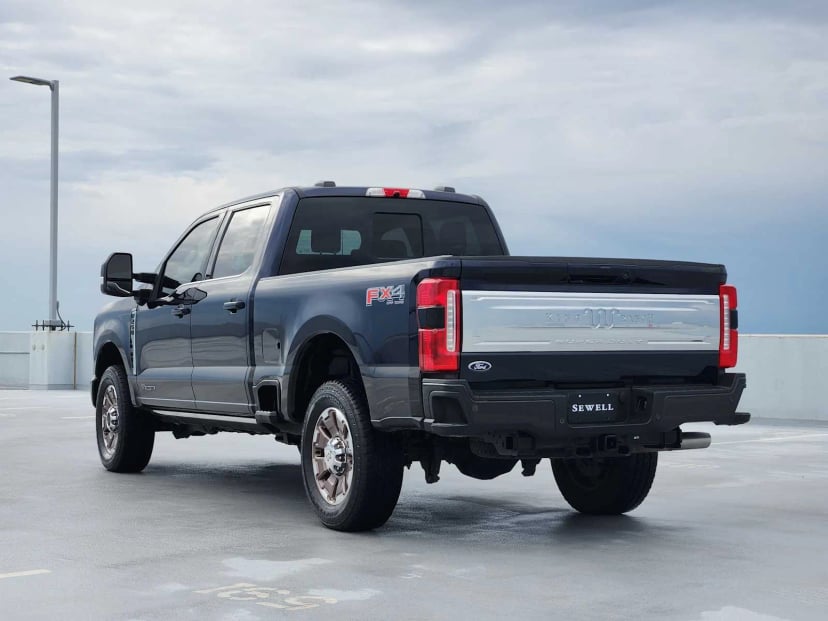 2025 Ford Super Duty F-250 Pickup - Image 7