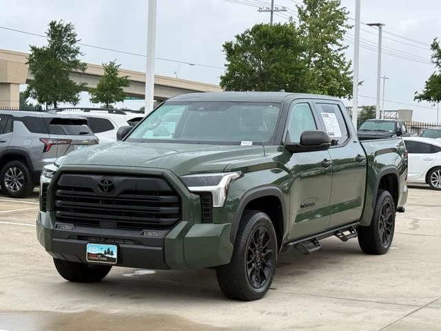 2023 Toyota Tundra - Image 6