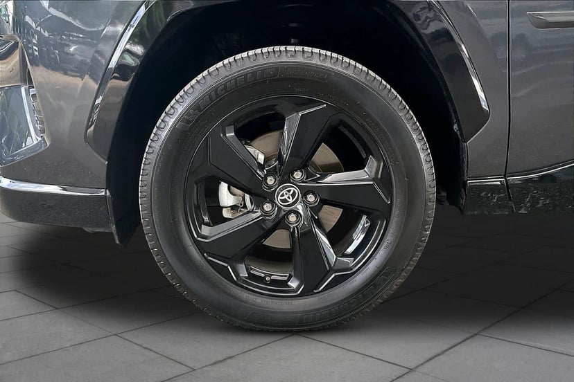 2021 Toyota RAV4 - Image 11
