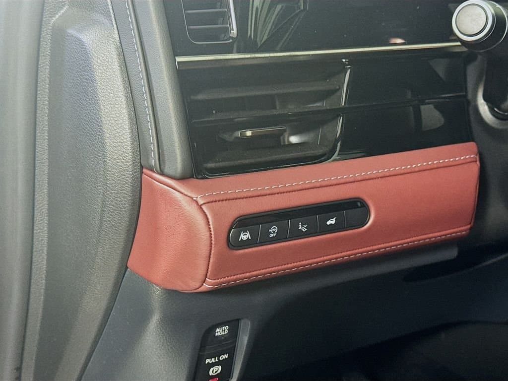 2026 INFINITI QX80 - Image 13