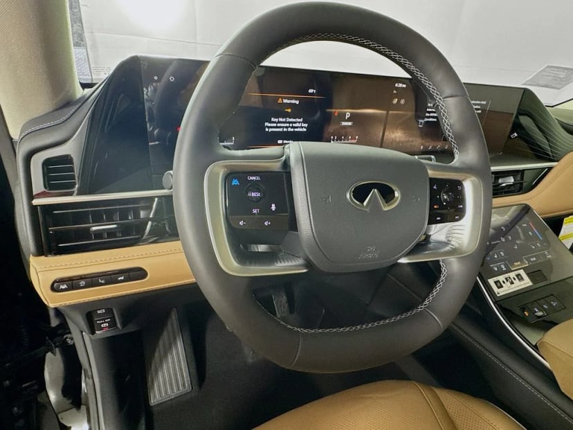 2026 INFINITI QX80 - Image 11